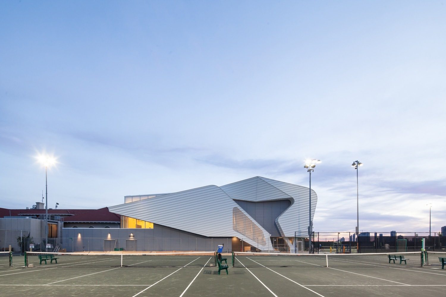 Boulevard Club from tennis courts
